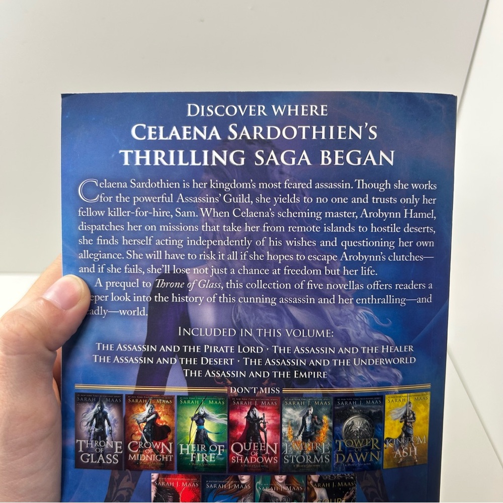 The Assassin's Blade Book by Sarah J. Maas Throne of Glass - Picture 8 of 13
